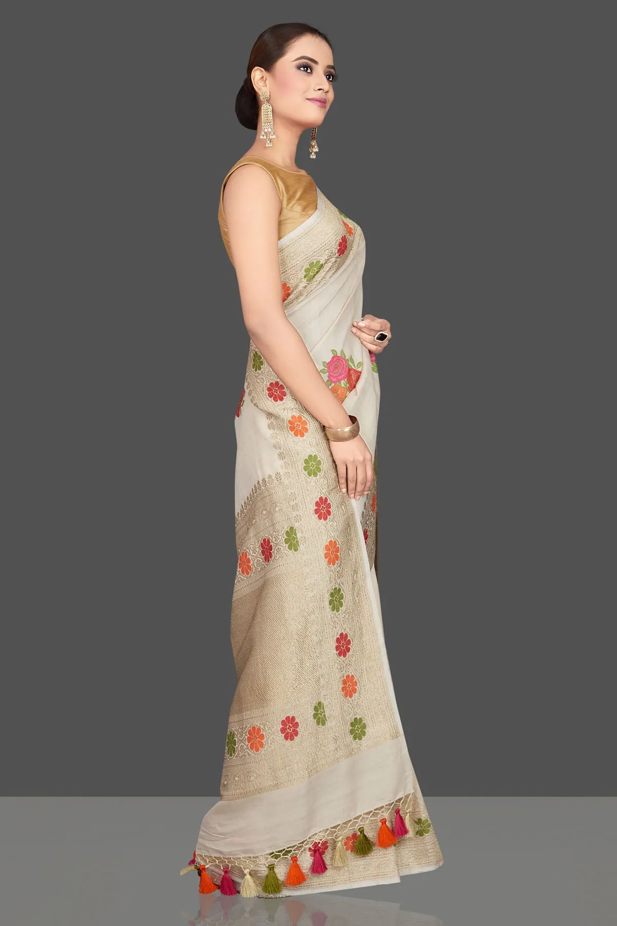 90K560-RO Cream Tussar Georgette Sari with Floral Weave Buta and Zari Border