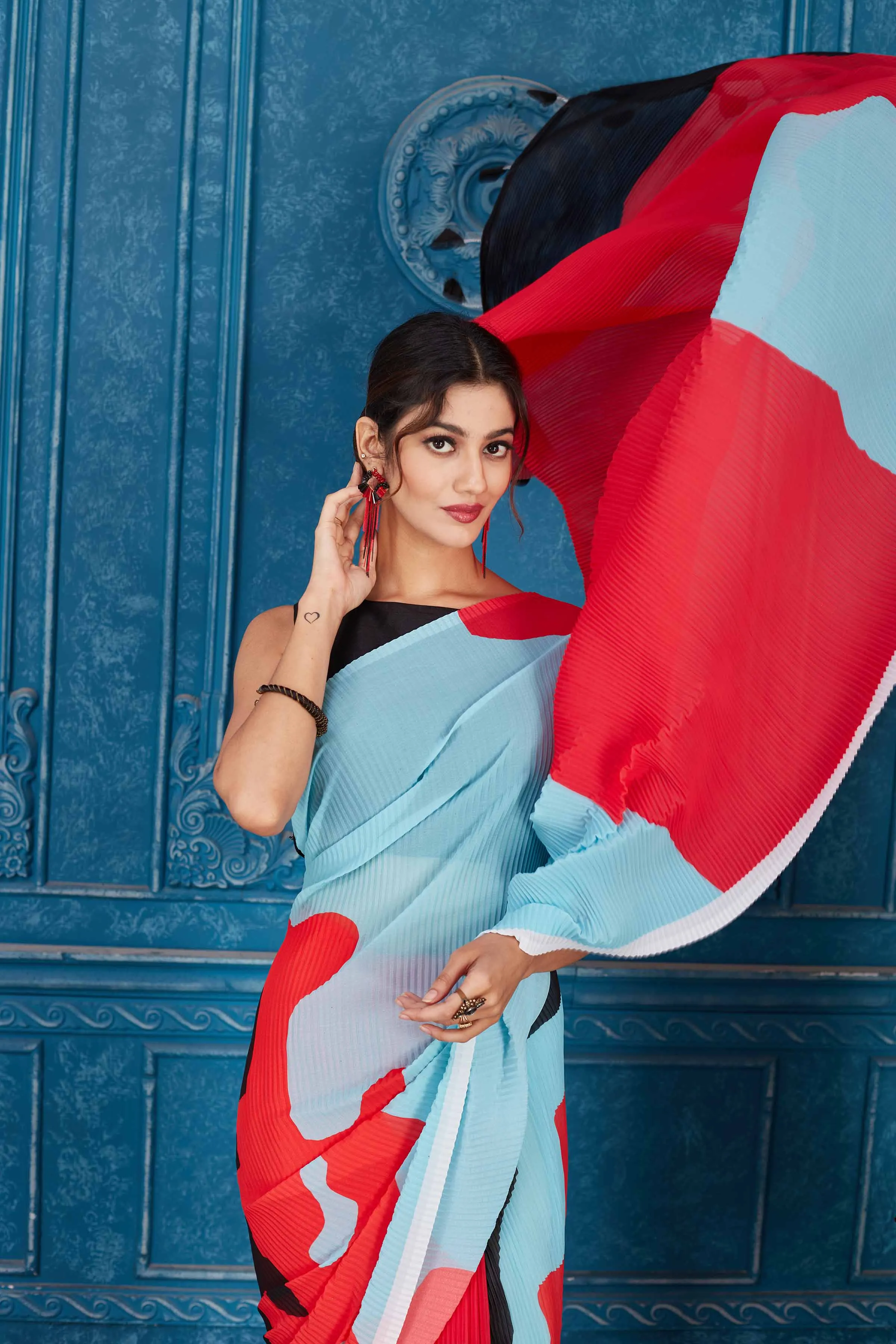 91A307 Mint Green and Red Abstract Print Crushed Georgette Saree