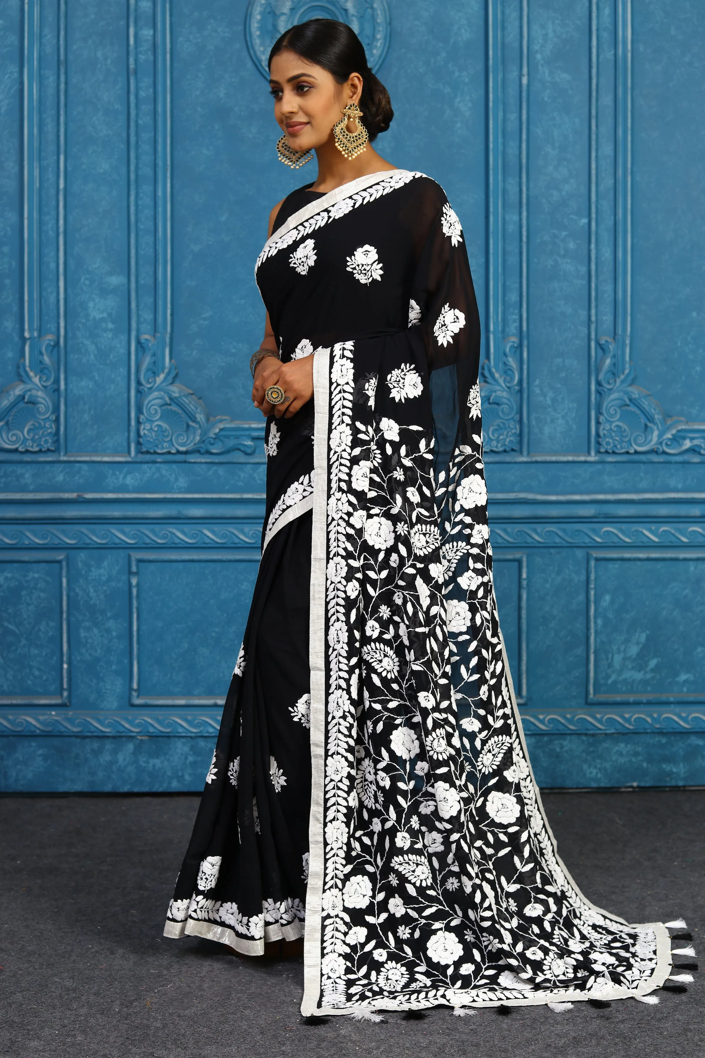 91A454 Black Phulkari Embroidery Saree