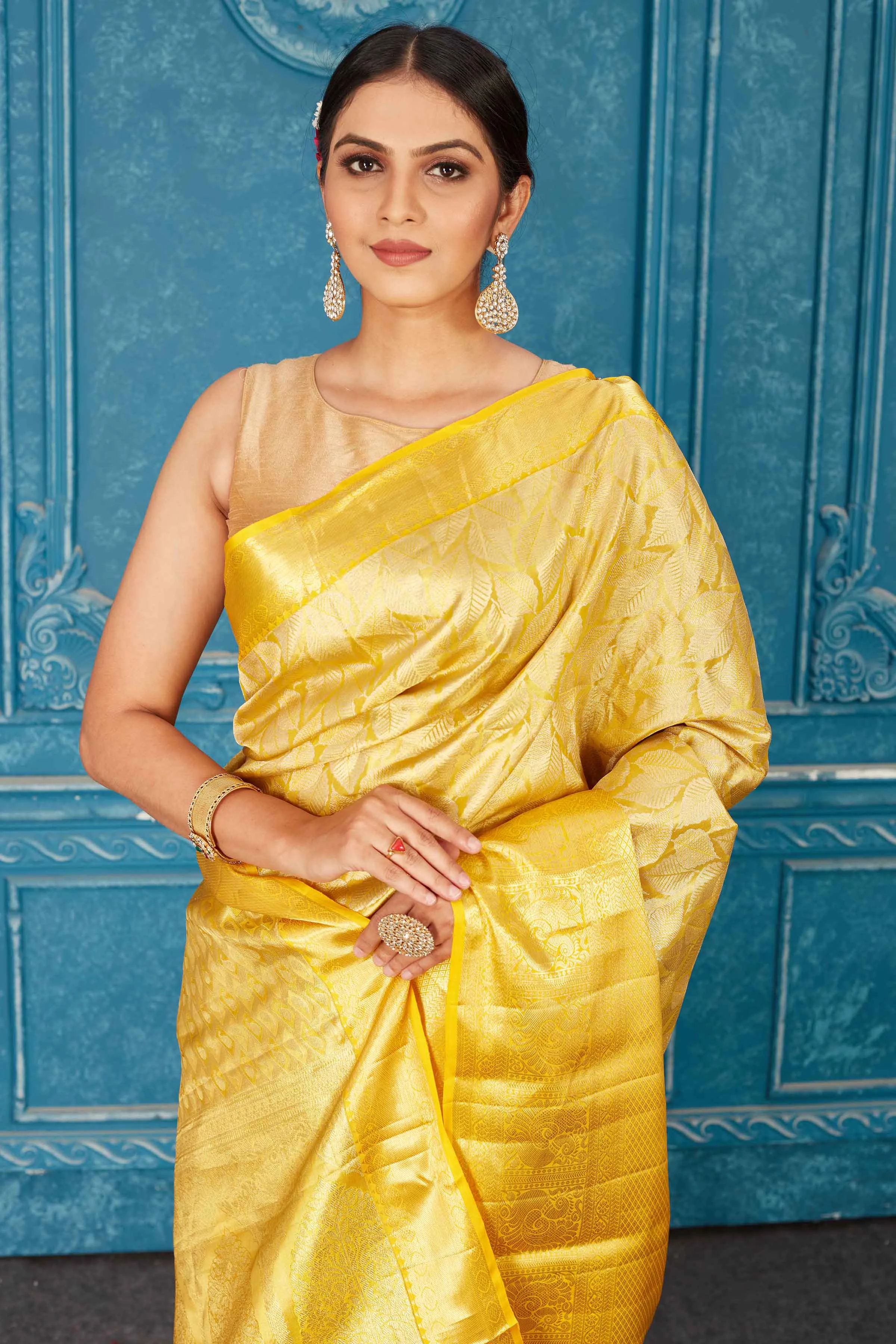 91A472 Golden Kanchipuram Silk Saree with Overall Zari Work