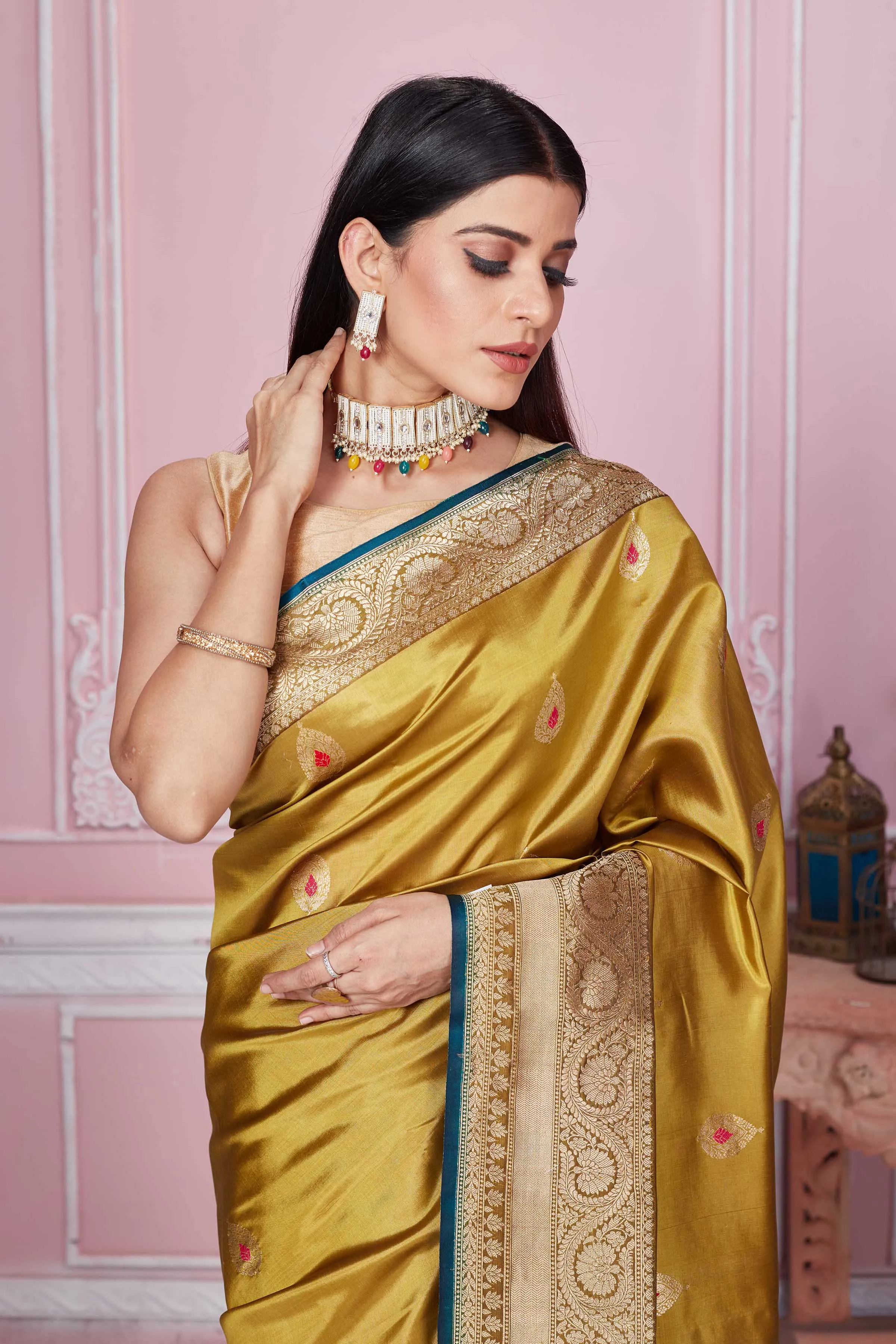 92A242 Golden Banarasi Saree With Zari Minakari Buta