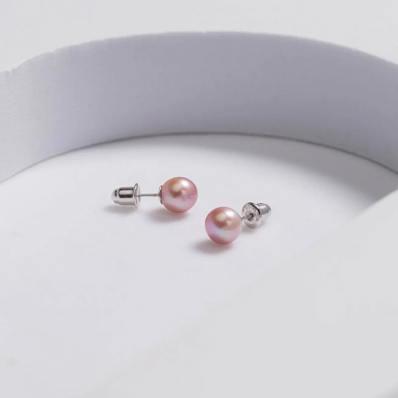 Elegant Freshwater Round Purple Pearl Stud Earrings WE00387