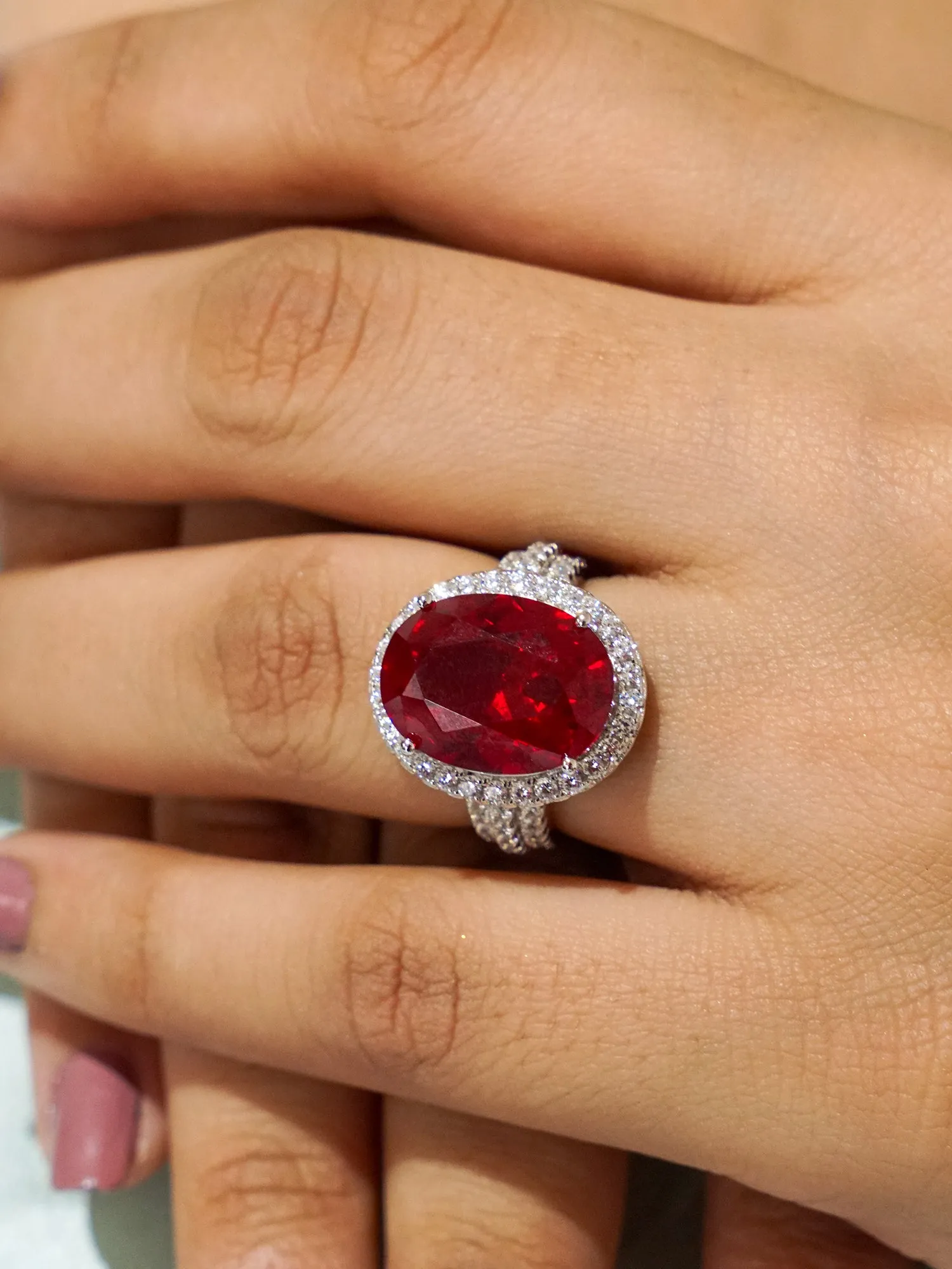 Glamm Ruby Oval Ring In 925 Silver