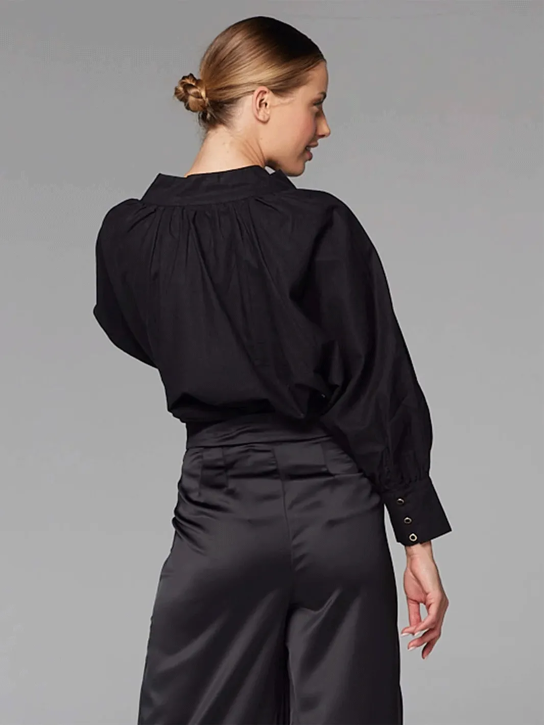 Higher Ground Blouson Sleeve Top