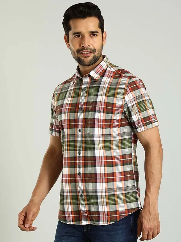 Men Checked Half Sleeve Cotton Shirt