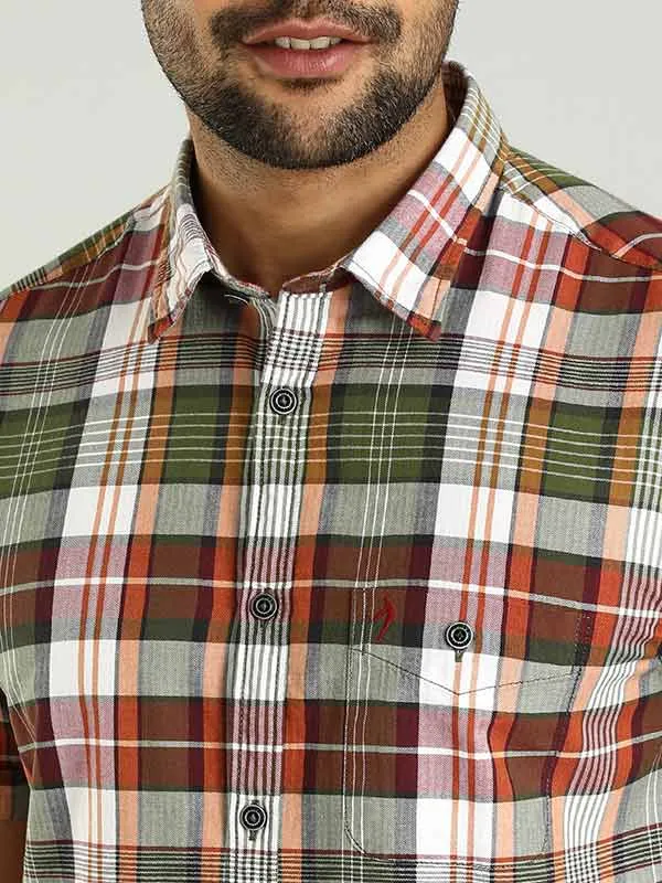 Men Checked Half Sleeve Cotton Shirt