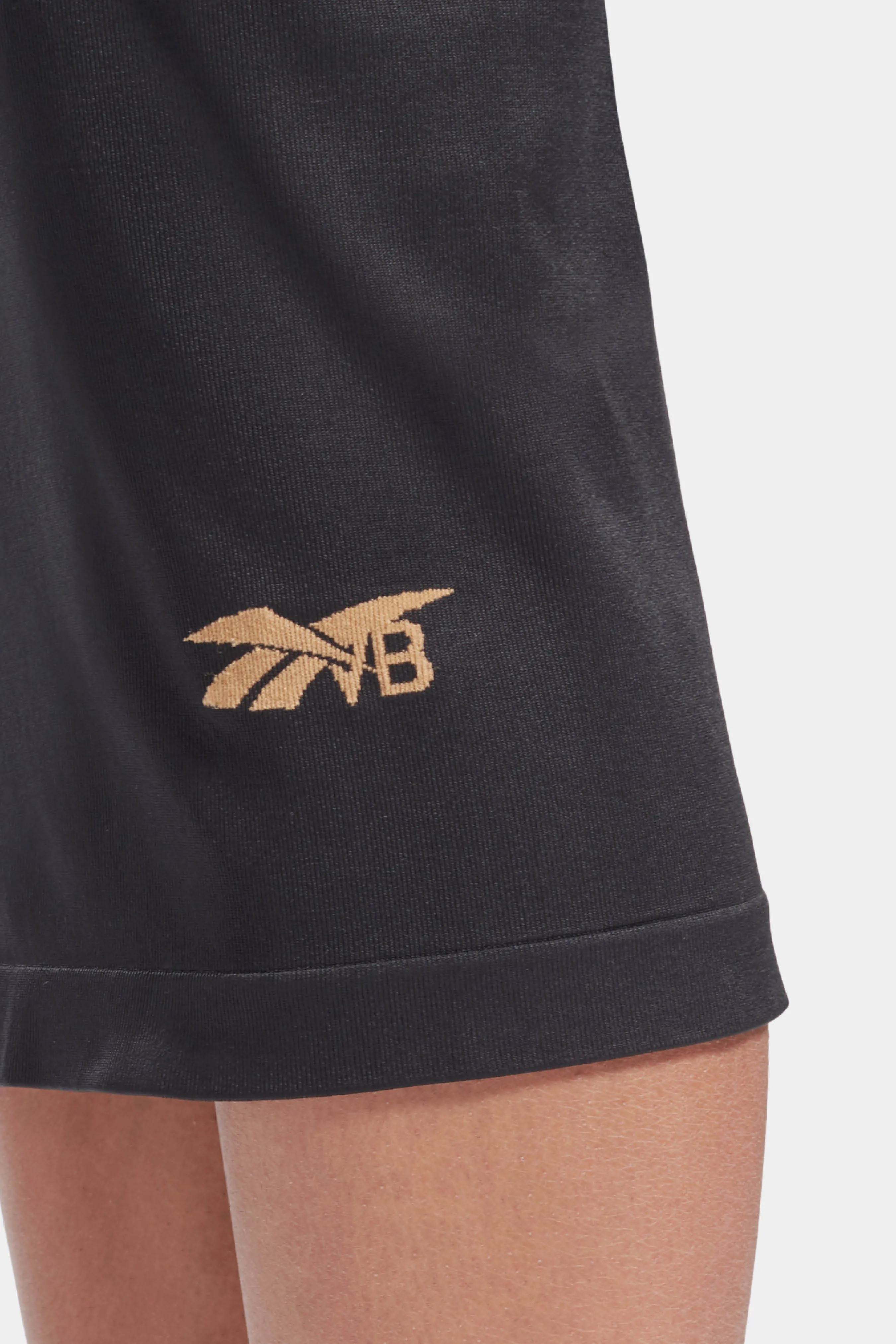 Reebok x VB Seamless Skirt In Black