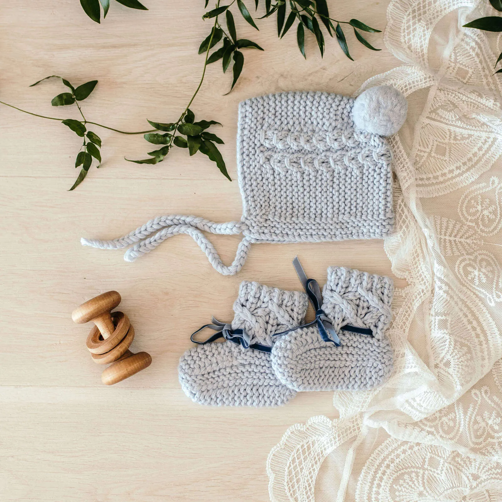 Snuggle Hunny Merino Wool Bonnet & Booties Set - Blue