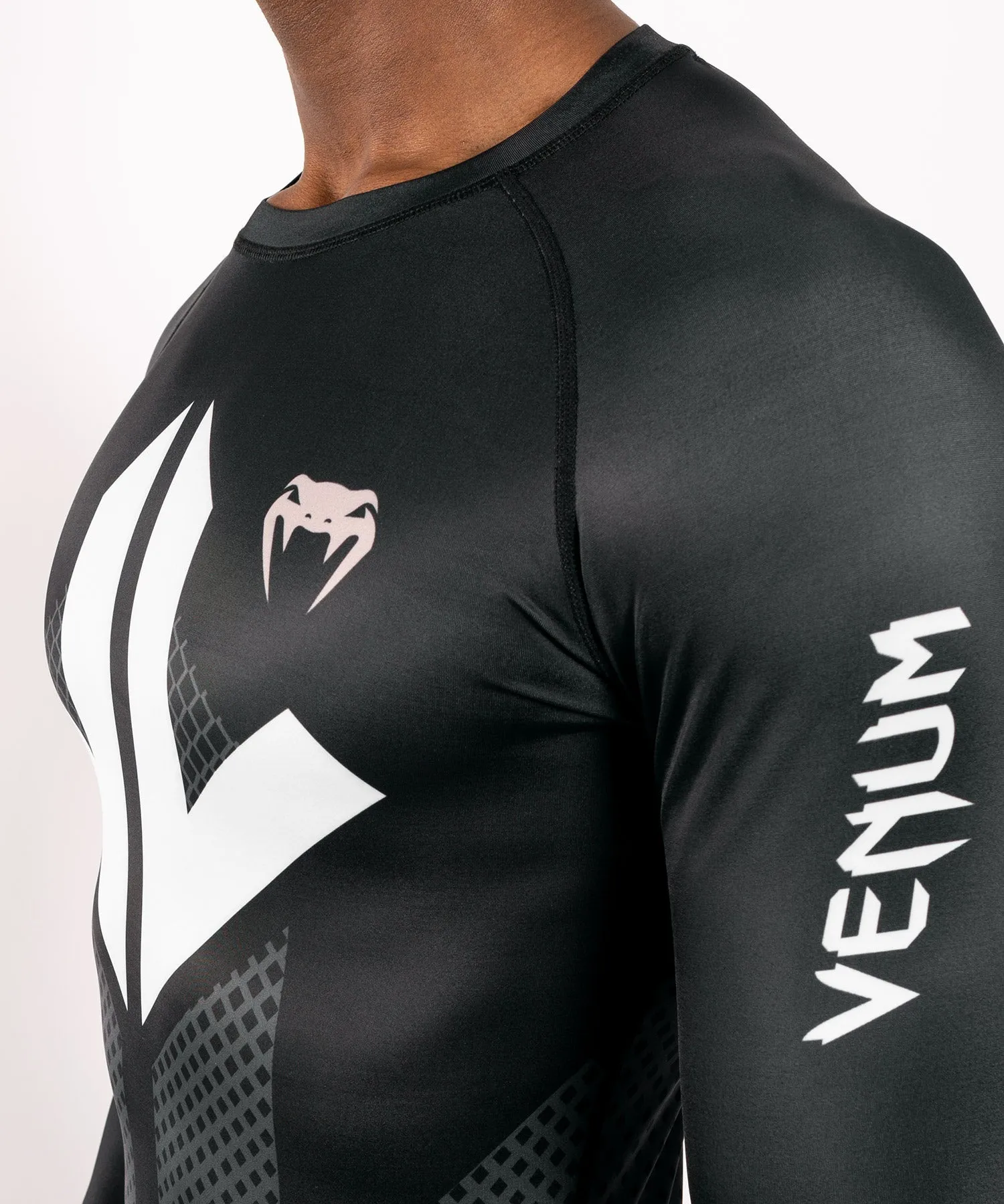 Venum Arrow Loma Signature Collection Long Sleeve Rashguard - Black/White